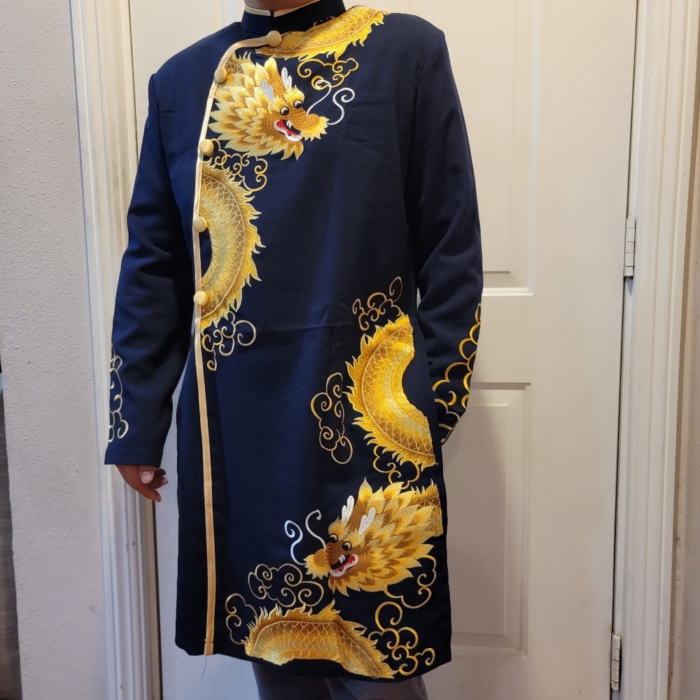Ao dai for man! Size M in USA